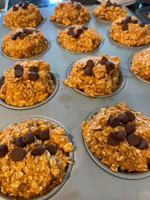 Pumpkin Oatmeal Muffins