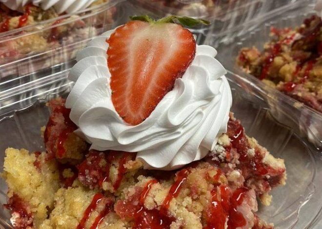 Home Made Strawberry Crisp