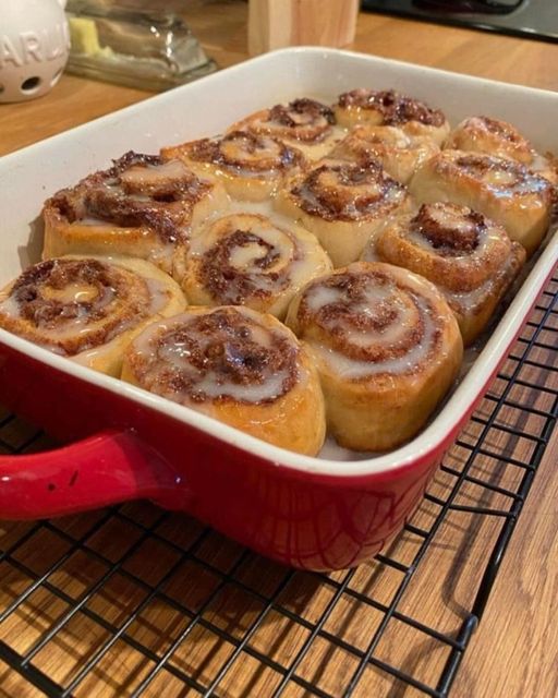 CINNAMON ROLLS