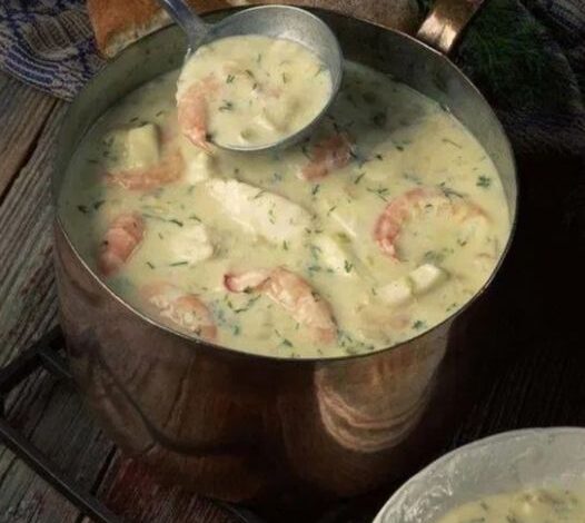 CRAB AND SHRIMP SEAFOOD BISQUE