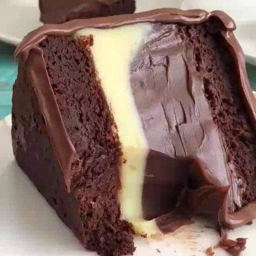 Weight Watchers Chocolate & Cherry Swiss Rolls