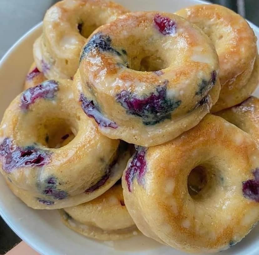 WW BLUEBERRY LEMON DONUTS
