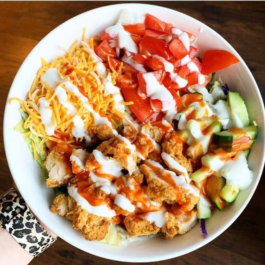 Buffalo Ranch Crispy Chicken Salad – Yummly Bowls Recipes
