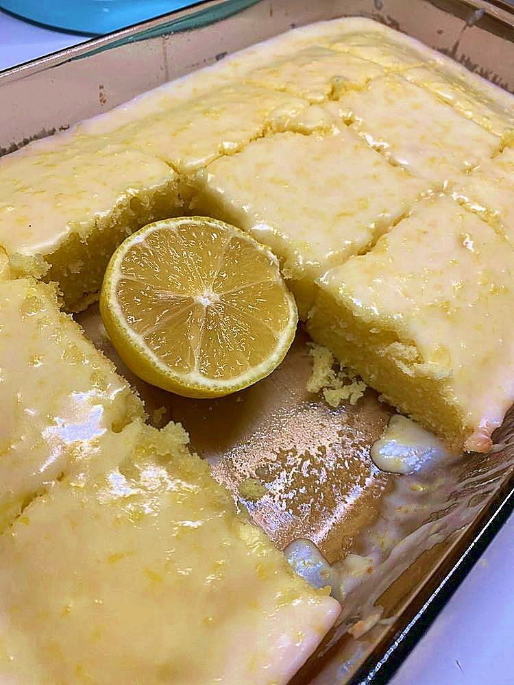 Weight Watchers Lemony Cream Cheese Dessert Bars: