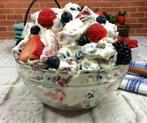 Weight Watchers- Cheesecake Berry Salad: