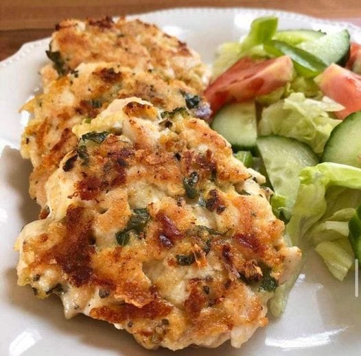 Cheesy chicken fritters