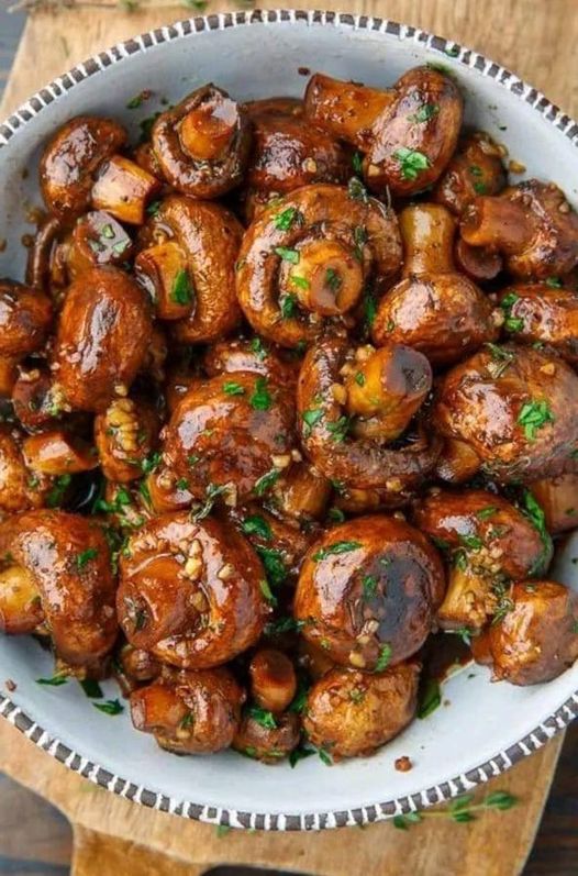 Weight Watchers Balsamic Soy Roasted Garlic Mushrooms: