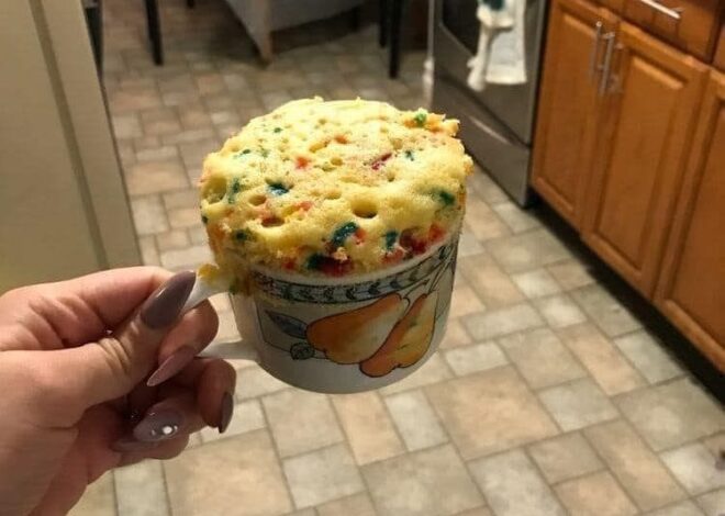 BANANA BREAD MUFFIN IN A MUG