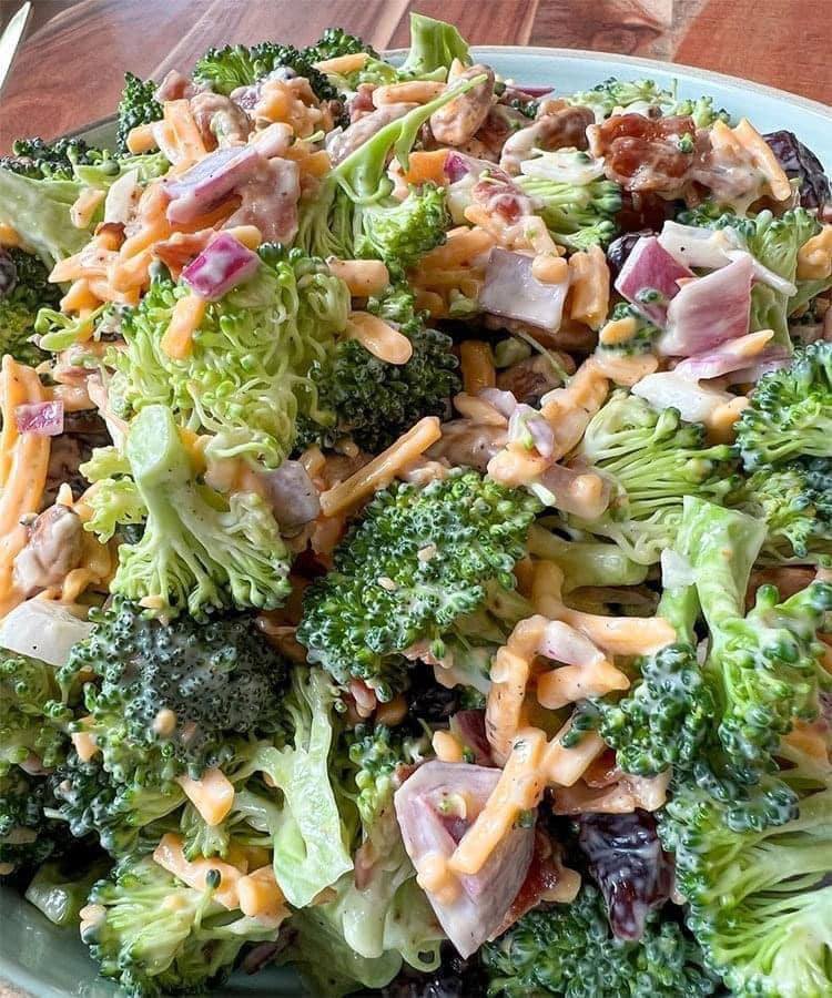 Skinny Creamy Broccoli Salad Recipe