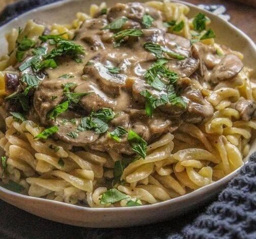 MUSHROOM STROGANOFF