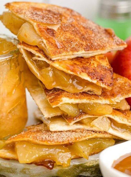 Healthy Apple Pie Quesadillas