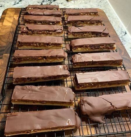 Vegan (Snickers) Candy Bars