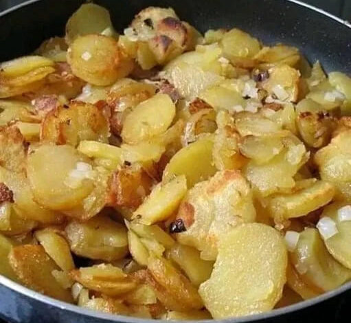 FRIED POTATOES AND ONIONS