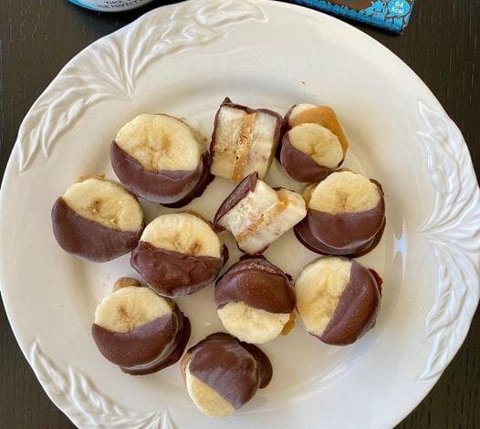Frozen Chocolate Covered Peanut Butter Banana Bites