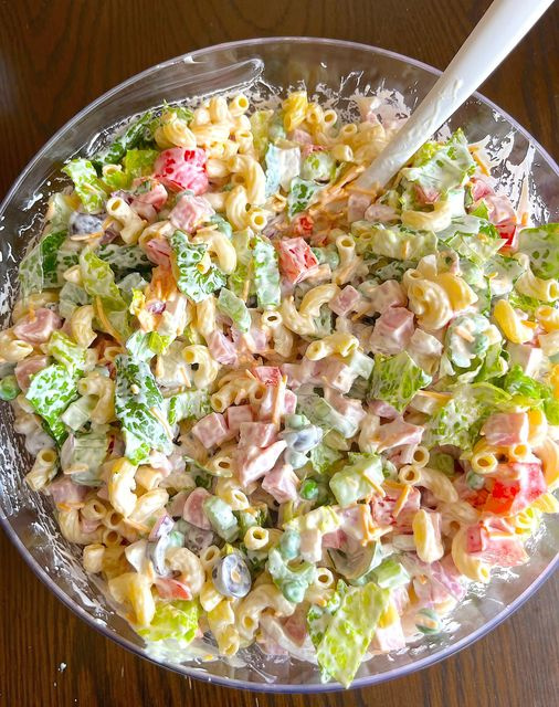 Weight Watchers-Friendly Homemade Bacon Ranch Pasta Salad