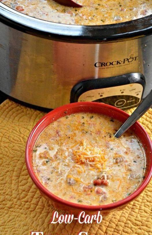 Keto Crock-Pot Creamy Chicken and Vegetable Soup