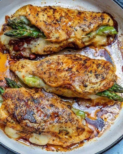 WW ASPARAGUS STUFFED CHICKEN BREAST
