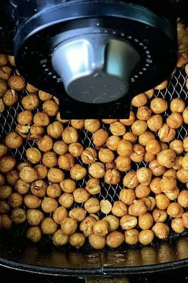 vegan-air-fryer-chickpeas-crispy-spicy
