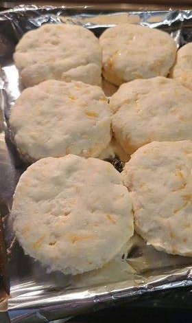 keto-cheddar-bay-biscuits